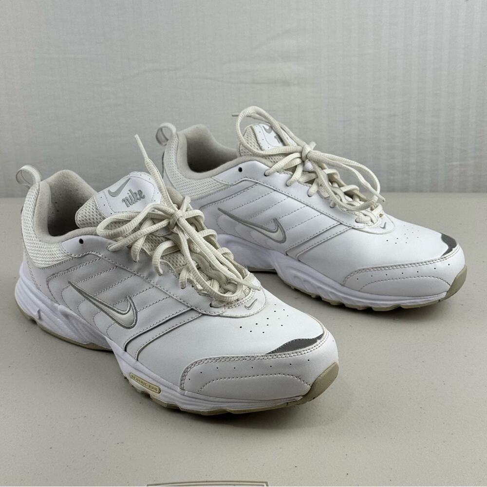 Nike Rolling Rail White Sneakers Men’s Size 8.5 EUR 42 Y2K Walking Shoes Grandpa